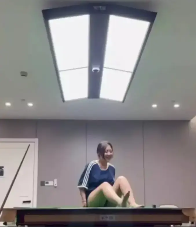 江苏东台名爵台球厅助教风波引关注！《江苏东台名爵台球厅事件》中“福利”视频流出，高清资源在线观看