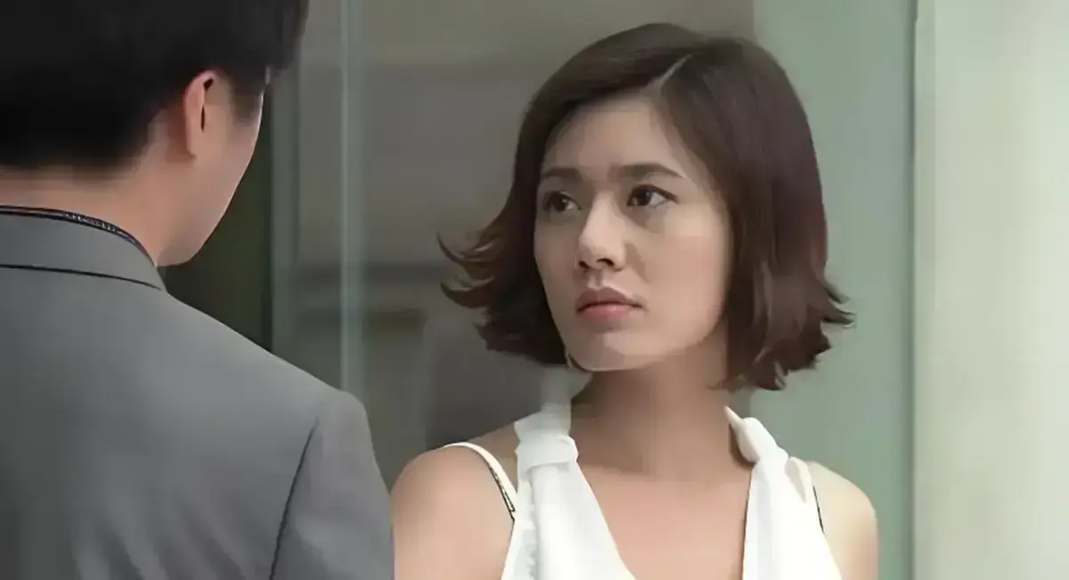 韩国伦理大剧《年轻的母亲》全集免费看-4K超清无删减-女婿与年轻岳母的冲突，让家庭陷入疯狂-赶紧在线观看《年轻的母亲》