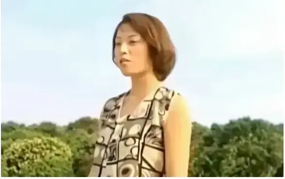 4K超高清《农民伯伯乡下妹2》无删减免费在线看 - 乡土伦理片全季资源 - 《农民伯伯乡下妹2》篱笆墙边感人故事 - 星辰影院资源共享