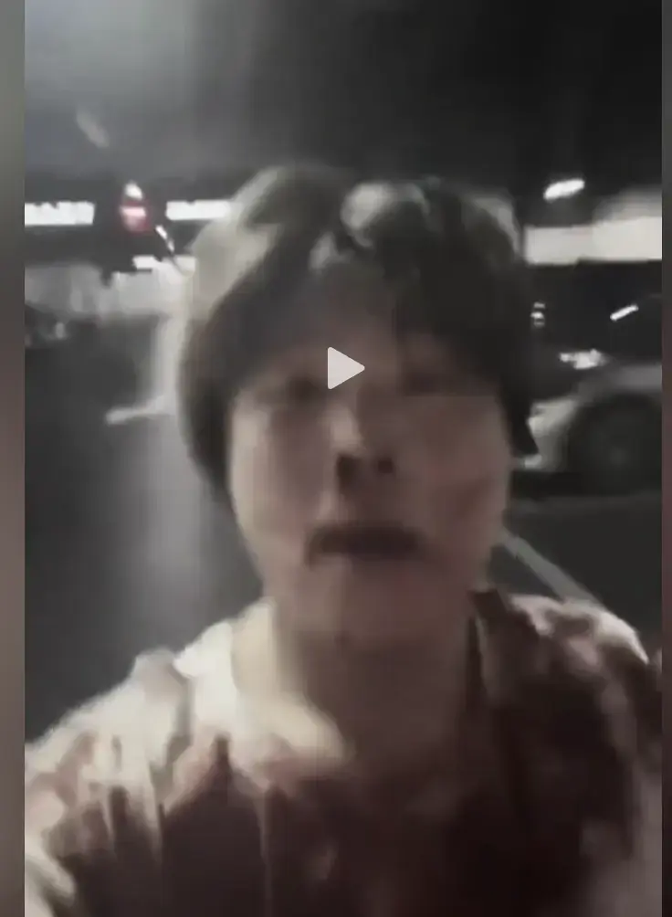 《深圳网红赵俊逸被打视频》1080P超清无广告在线看，深圳网红赵俊逸被打视频事件完整还原，百度网盘极速下载