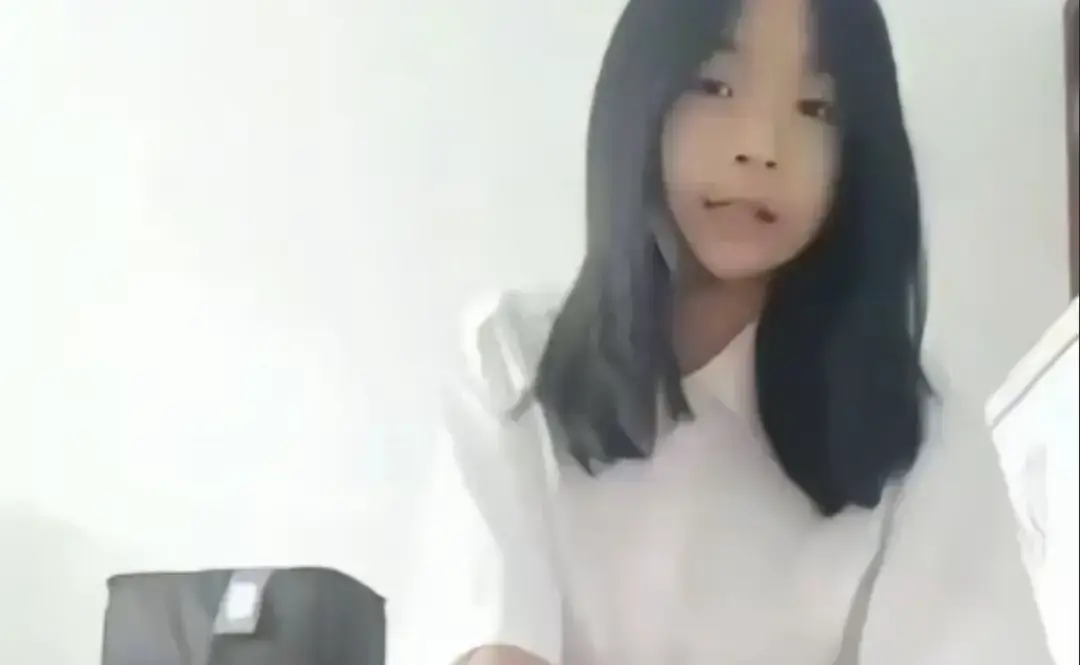 🔥张婉莹女孩写作业事件完整原视频-张婉莹暑假作业全过程记录-张婉莹写作业高清未删减版-百度网盘/夸克/迅雷/UC/阿里云盘下载