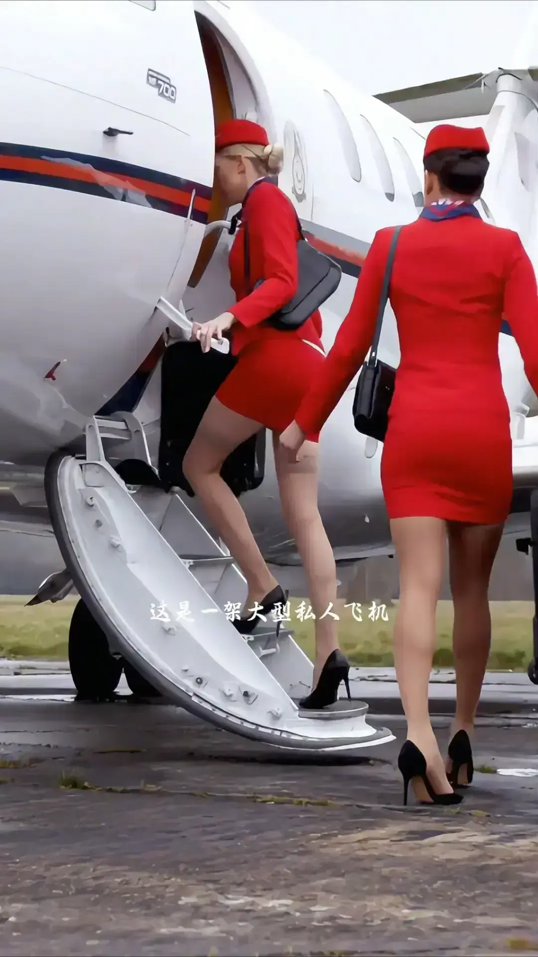法国电影《法国空姐》完整版超清播放，无删减全季资源-云端机舱私密场景揭秘-《法国空姐》蓝光中字流畅体验