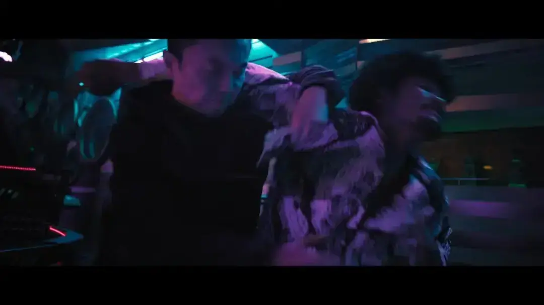 《火遮眼》-谢苗孤胆英雄动作片4K超高清无删减完整版在线观看_《火遮眼》1080P蓝光修复版全集免费播放_《火遮眼》百度网盘迅雷磁力链接资源下载 - VS影视
